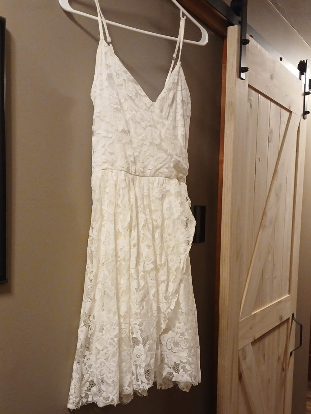 Abercrombie & Fitch White Lace Midi Dress with Spaghetti Straps